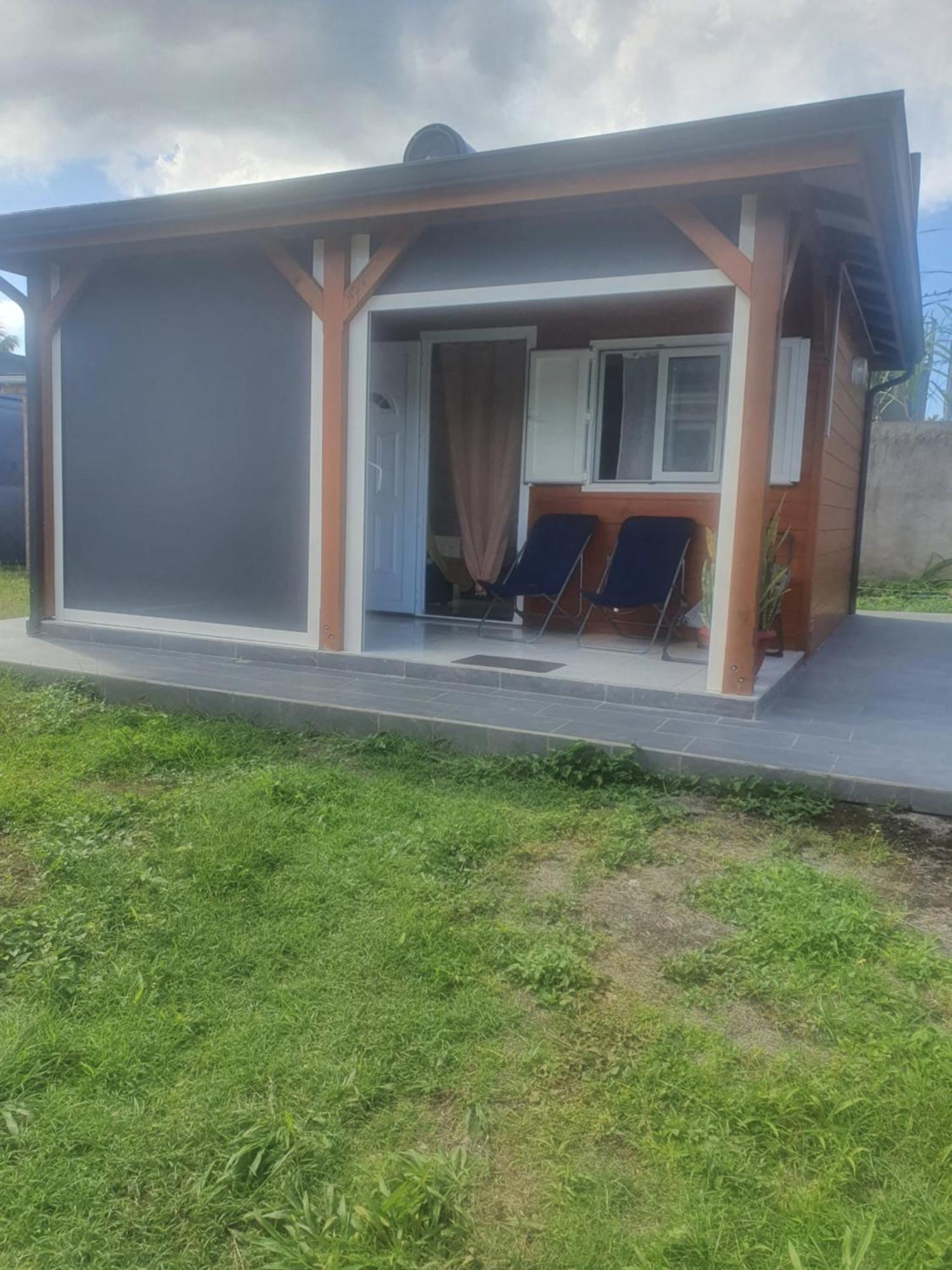 Bungalow Vacances Sainte-Rose Dış mekan fotoğraf